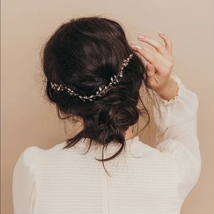 Olive and Piper Hair Vine